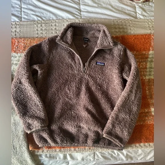 Patagonia Plush Fleece in Dusty Purple - Picture 2 of 8